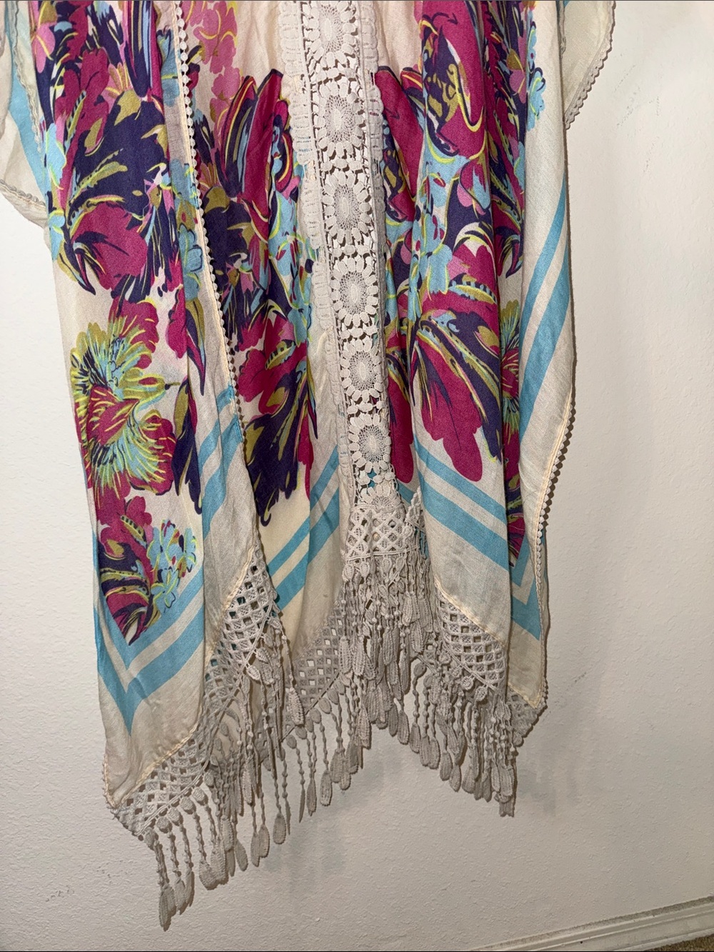 Boho Floral Crochet Trim Kimono - Cream, Fuchsia, Teal - Picture 3 of 4